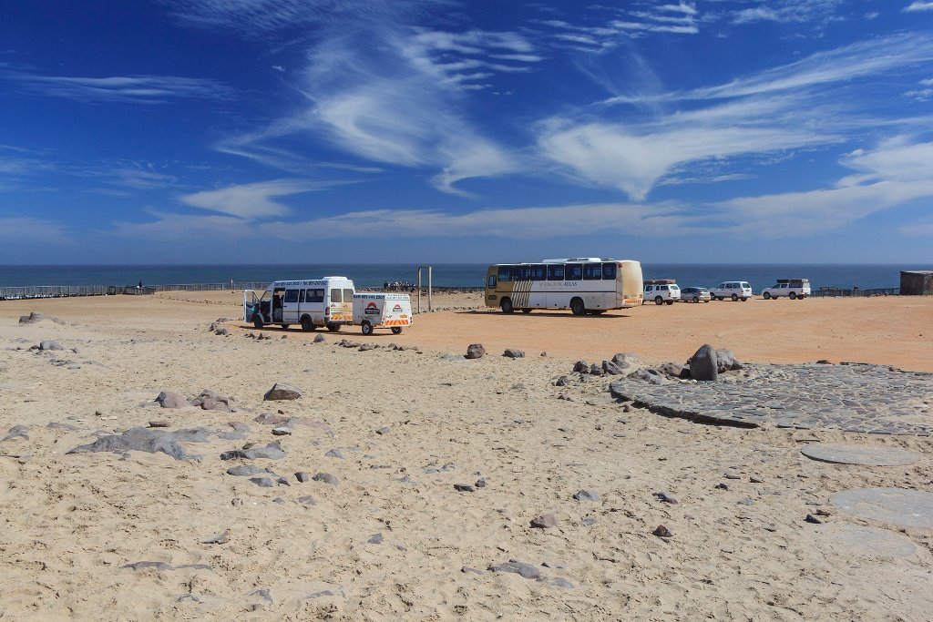 04-Cape Cross parking.jpg - Cape Cross parking